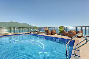 Seashore Hotel & Apartment