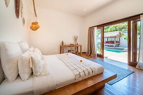 Villa Makasih by Villa Finder