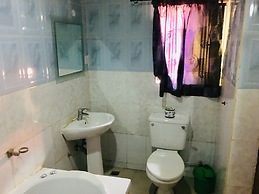 Hymax Grace Hotel and Suites