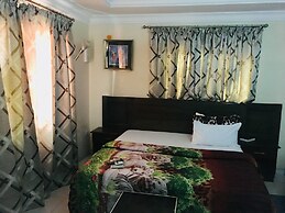 Hymax Grace Hotel and Suites