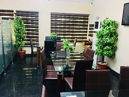 Hymax Grace Hotel and Suites