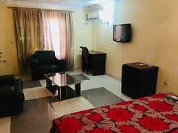 Hymax Grace Hotel and Suites