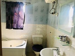 Hymax Grace Hotel and Suites