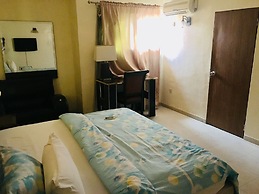 Hymax Grace Hotel and Suites