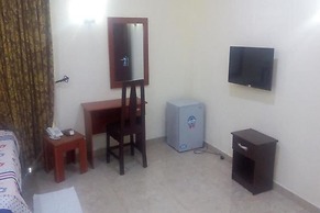 Hymax Grace Hotel and Suites