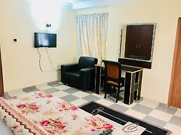 Hymax Grace Hotel and Suites