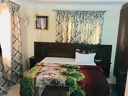 Hymax Grace Hotel and Suites
