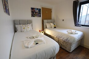 ICC Arena Fiveways Central Apartment