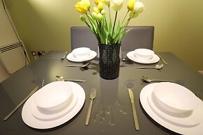 ICC Arena Fiveways Central Apartment