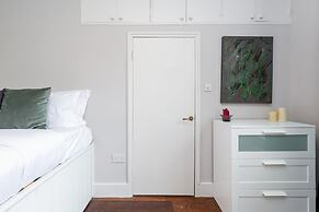 Vauxhall Park Views - 2 Bed Flat by BaseToGo