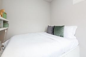 Vauxhall Park Views - 2 Bed Flat by BaseToGo