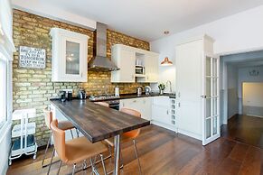 Vauxhall Park Views - 2 Bed Flat by BaseToGo