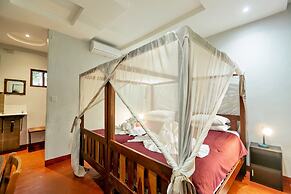 Shoestrings Backpackers & Bar