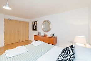 The Bateman's Shoreditch 2 Bed Flat by BaseToGo