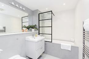 The Bateman's Shoreditch 2 Bed Flat by BaseToGo