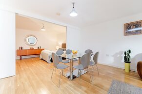 The Bateman's Shoreditch 2 Bed Flat by BaseToGo