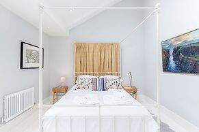 Vauxhall Oasis - 3 Bed House by BaseToGo