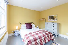 Vauxhall Oasis - 3 Bed House by BaseToGo