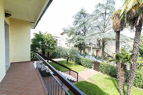 Desenzanoloft – Palm Garda Beach