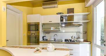 Desenzanoloft – Palm Garda Beach