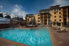 Comfortably Furnished Condo w Canyons Village View by RedAwning - Save