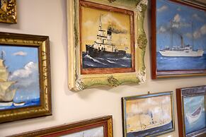 The Frogs Guesthouse