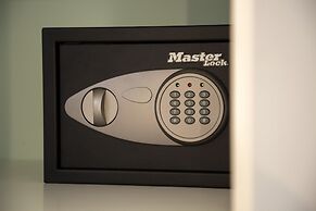 The Frogs Guesthouse