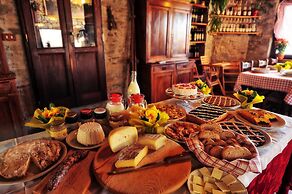 Agriturismo Del Cimone - La Palazza
