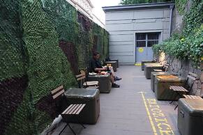 10-Z Bunker - Hostel