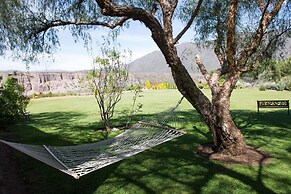 Entre Montañas y Rio