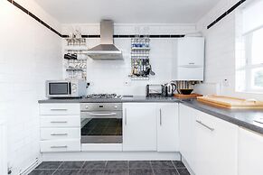 Holland Park Heights by BaseToGo