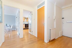 Holland Park Heights by BaseToGo