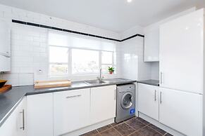 Holland Park Heights by BaseToGo