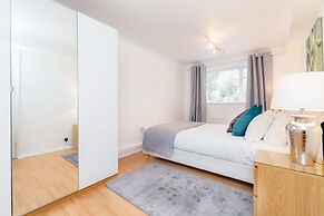 Holland Park Heights by BaseToGo