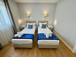 Silver Seahorse Garden Retreat