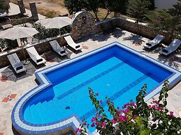 Paros Holiday Villa Alyki