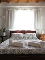 Paros Holiday Villa Alyki