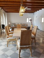 Paros Holiday Villa Alyki