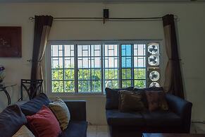 Modern Bilton Apartment