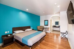 Motel 6 Houston, TX - North