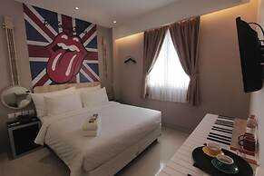 Uniq Hotel Yogyakarta