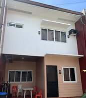 Mactan Transient Townhouse