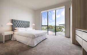 Private 3 Bedroom with Ensuite Bathrooms