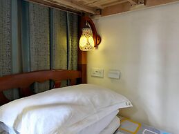 Junshe Boutique Guest House - Hostel
