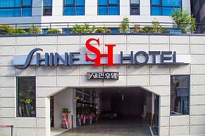 Shine Hotel