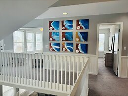 Long Grass 5 Bedroom Home by RedAwning