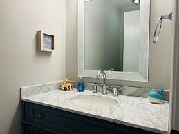 Long Grass 5 Bedroom Home by RedAwning