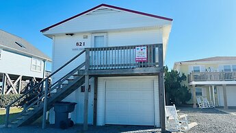 Hidden Treasure 2 Bedroom Home by RedAwning