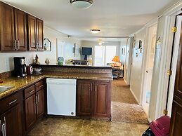 Hidden Treasure 2 Bedroom Home by RedAwning