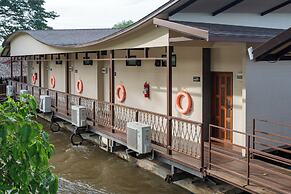 Binlha Raft Resort